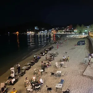 Apartamento 88, Himarë
